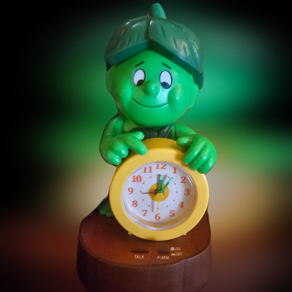 Lil Sprout talking alarm clock